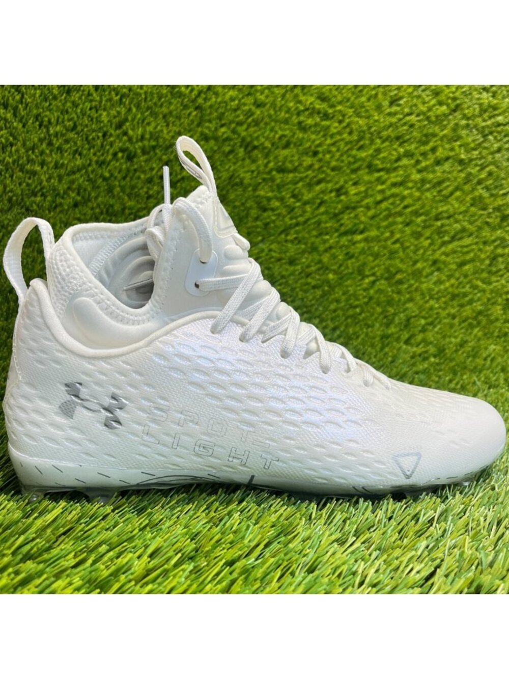 Under Armour Spotlight Lux MC 2.0 Mens Size 8 White Running Football Cleats